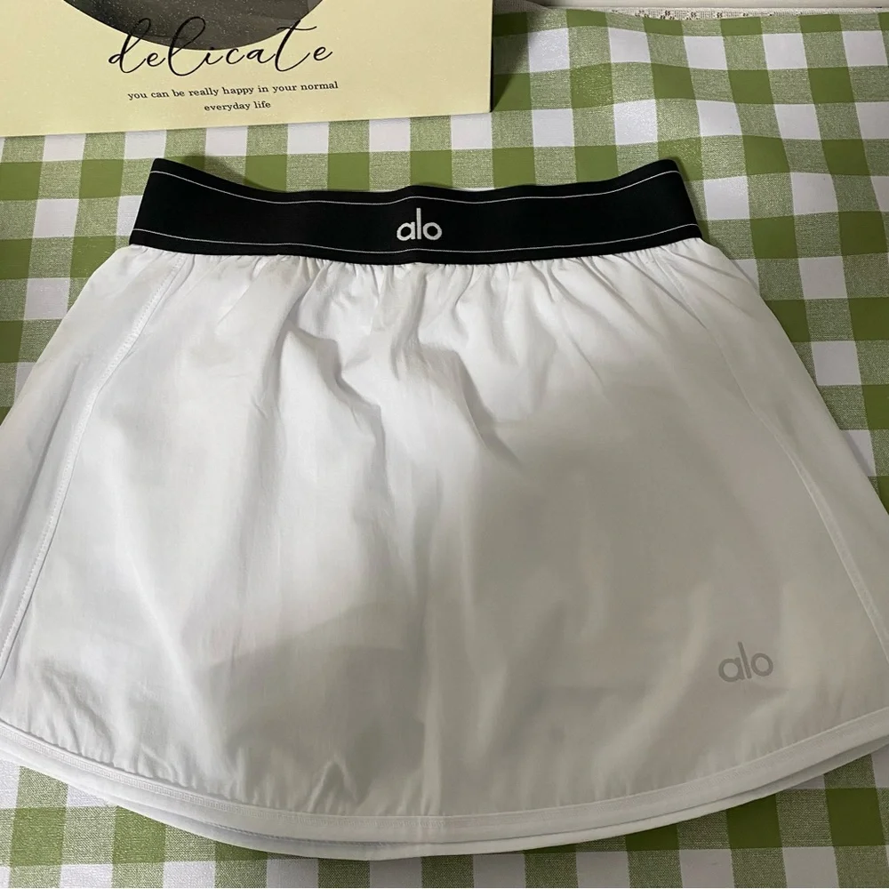 ALO Yoga Black and White Skirt
